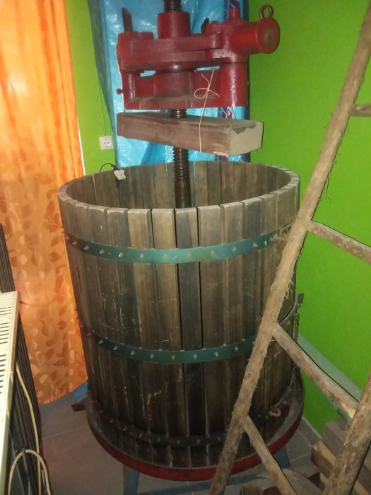 Cuba em inox e prensa