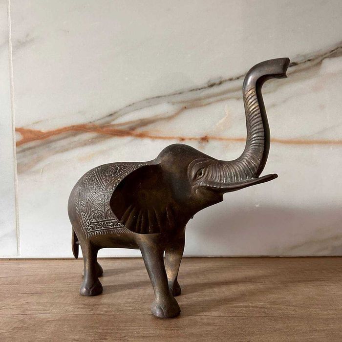 Вінтажна статуетка слон, бронза