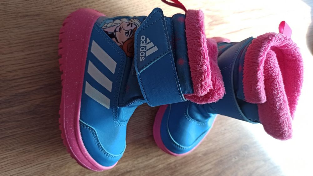Zimowe buty Adidas Kraina Lodu rozmiar 24