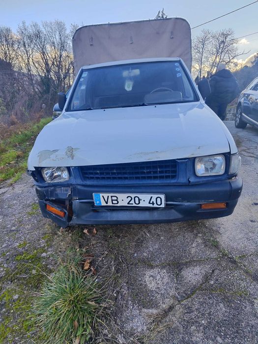 Carrinha BEDFORD BRAVA, comercial, com caixa de carga e lona.