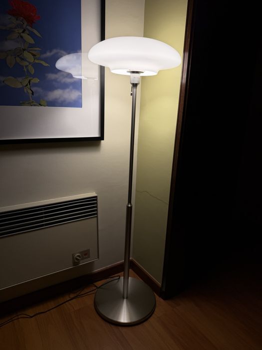 TÄLLBYN candeeiro de pé