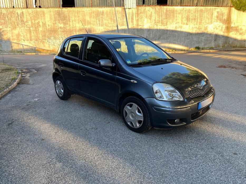 Vendo toyota yaris 1.4 D4-D
