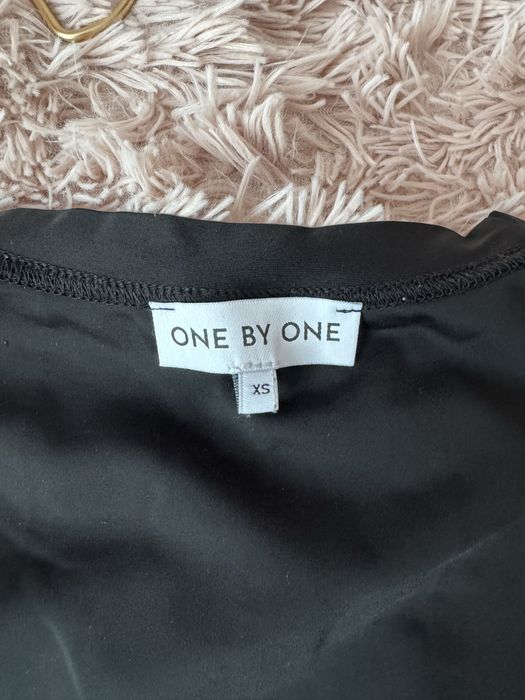 Боді one by one xs