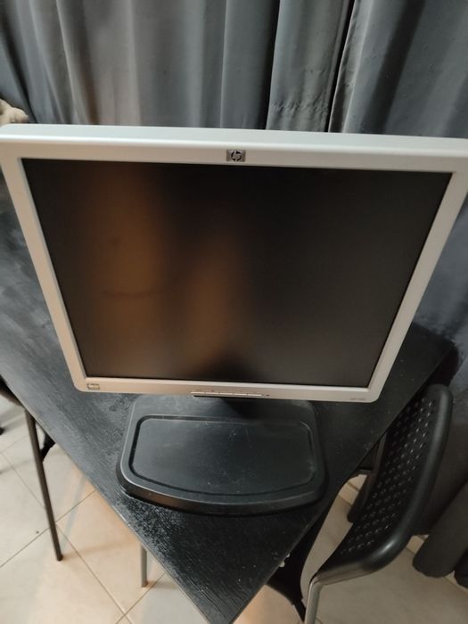 Monitor HP 1740, bom estado