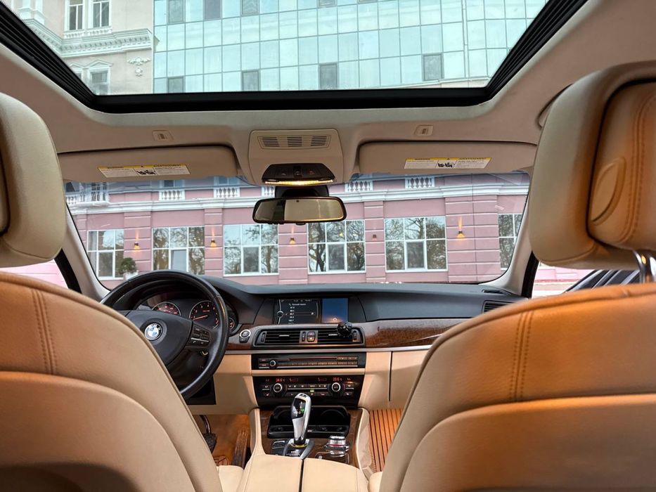 BMW 535i F10 2012г. 306 л.с. |Камера | Ассистенты | Люк | Жирная компл