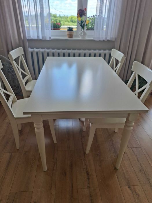 Stół z krzesłami IKEA