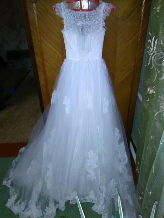 Свадебное платье