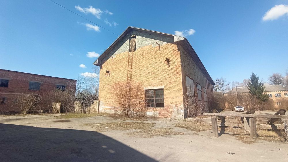 Продається/здається в оренду виробнича база