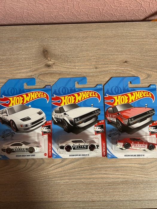 Продам Hot Wheels мейн Nissan Skyline 2000 GT-R / 300ZX Twin Turbo