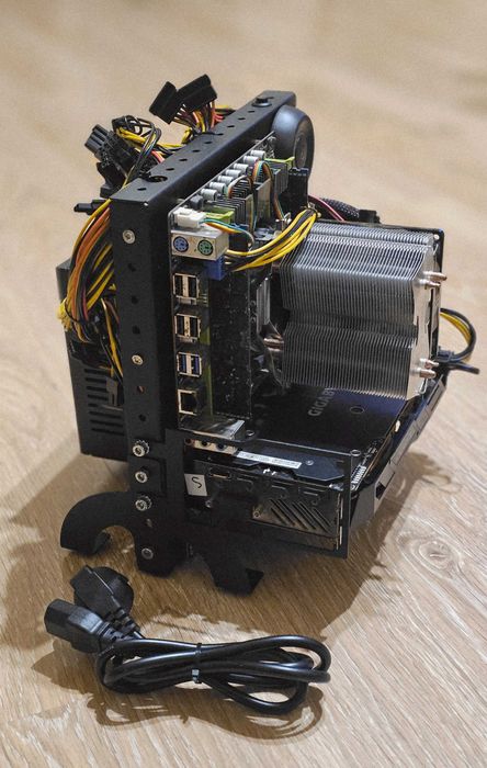 Продам ігровий компютер мощний пк radeon rx 470 ddr3 32gb ssd 512gb vinga 1800w x79m2 накопичувач відеокарта xeon 2680
