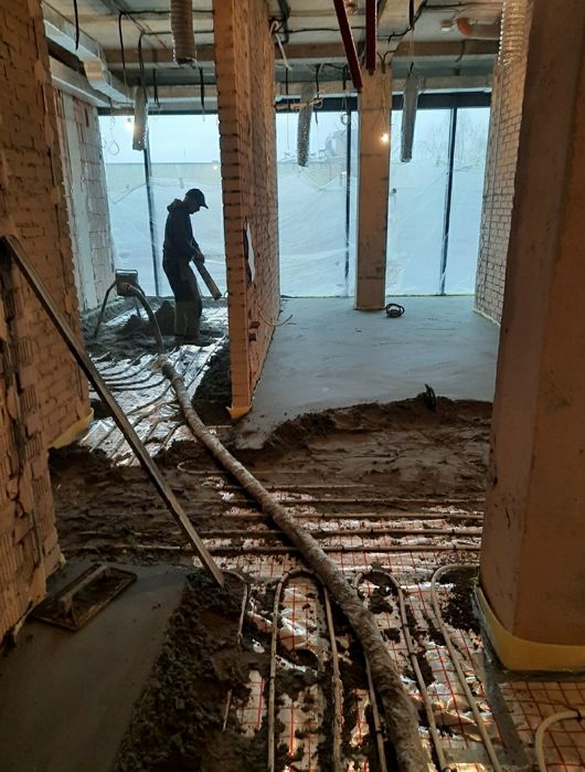 Стяжка підлоги, Машинна напівсуха стяжка по теплій підлозі