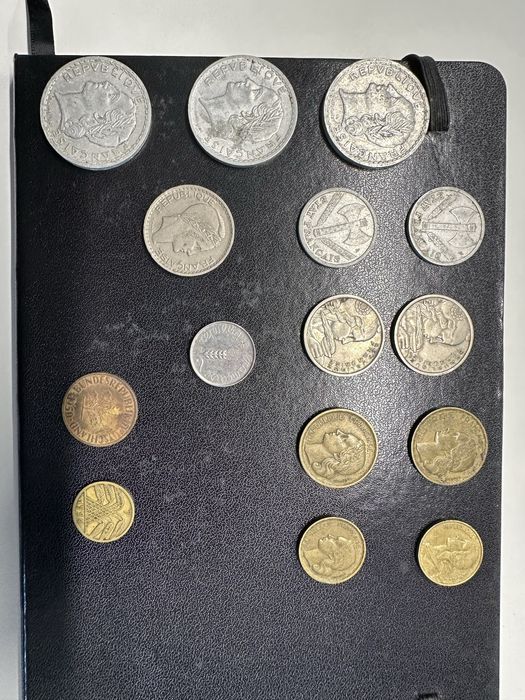 Moedas antigas de Franca e Alemanha