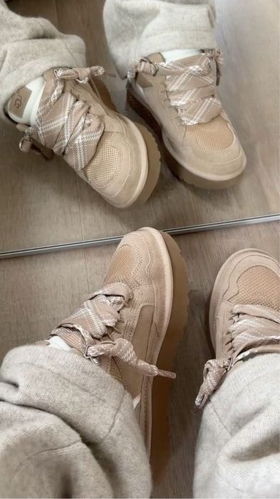 Ugg lowmel (color: sand)