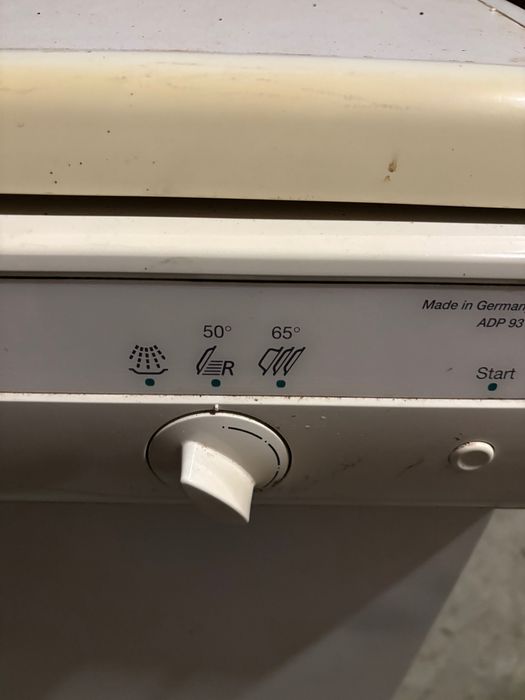 Máquina de Lavar Maquina de lavar Loiça Whirlpool – Usada em Excelente Estado