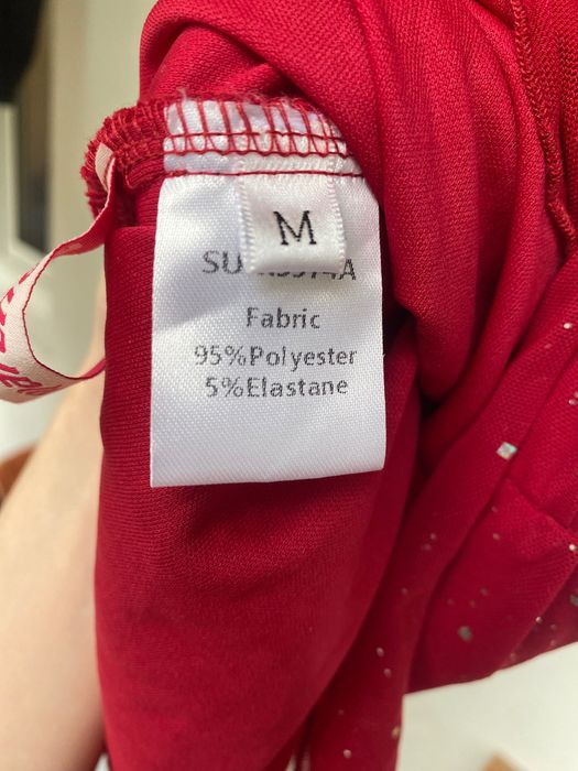 Неймовірна вечірня сукня