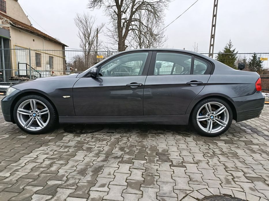 BMW E90 320d 2005r