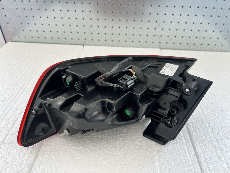 farolim traseiro esquerdo (luz de ótica traseira) do Renault Talisman (Sedan/Berlina) Ref. FR26479506