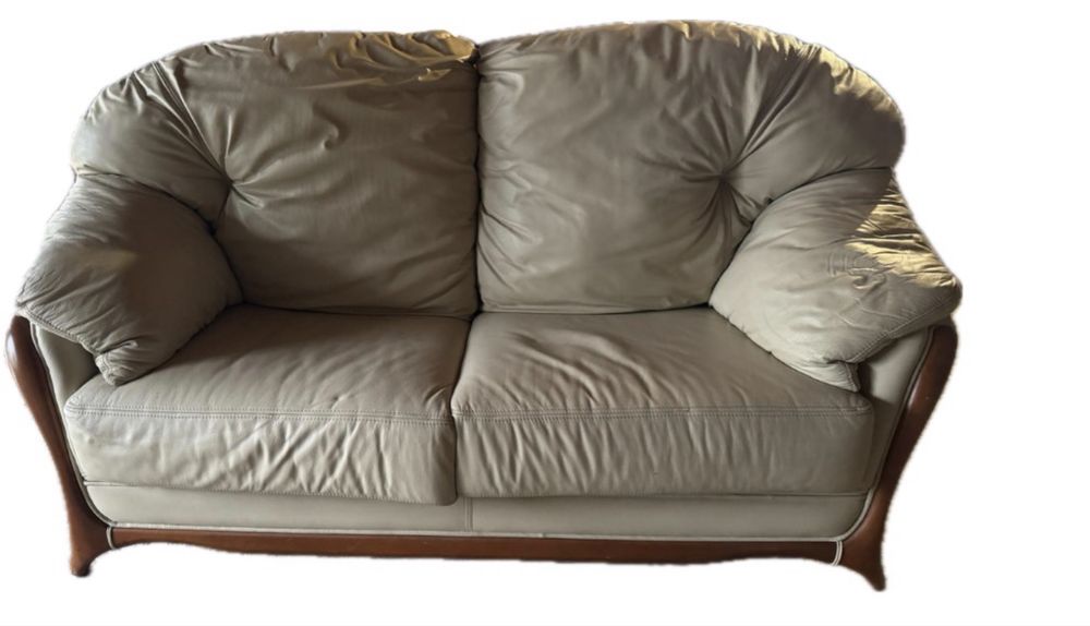 Sofas em Pele . 3 sofas
