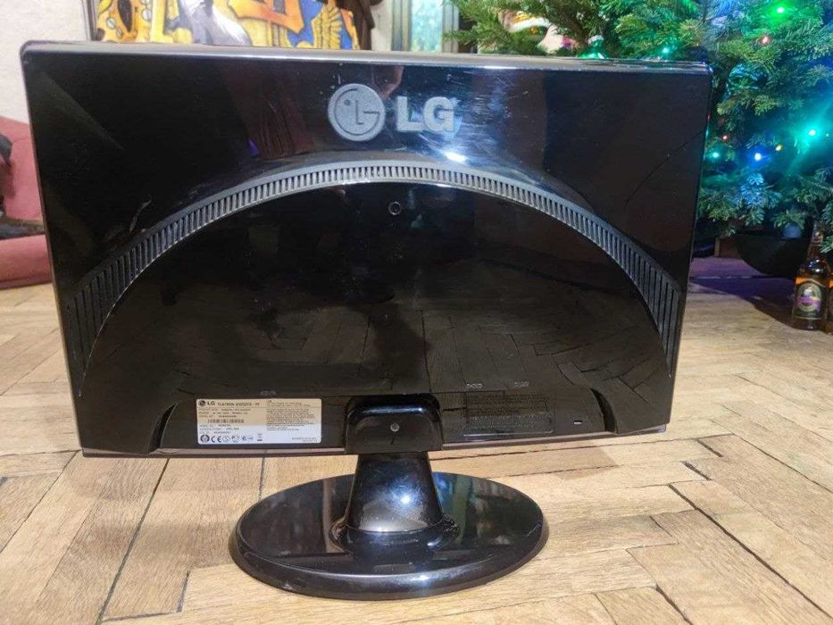 Монітор 22" LG FLATRON W2253TQ-PF