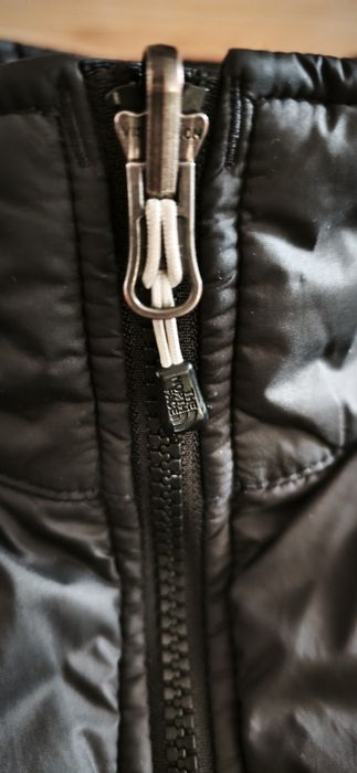 Kurtka przejściowa The North Face czarna cienka