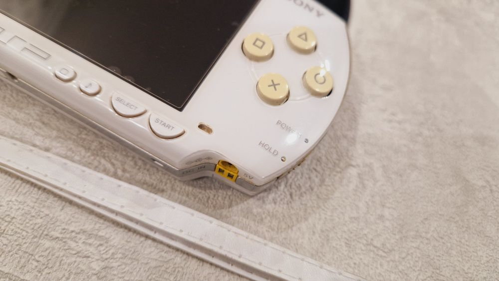 Sony PSP 64гиг с играми 130шт+чехол!