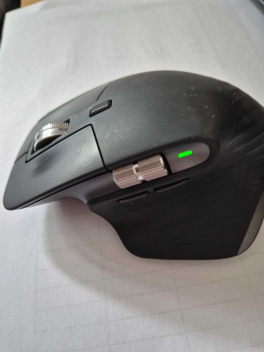 Rato  Logitech Mx Master 3, sem anomalia