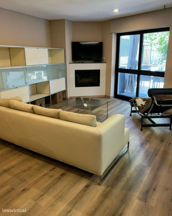 Apartamento com 2 quartos - localizado em São Vítor Braga