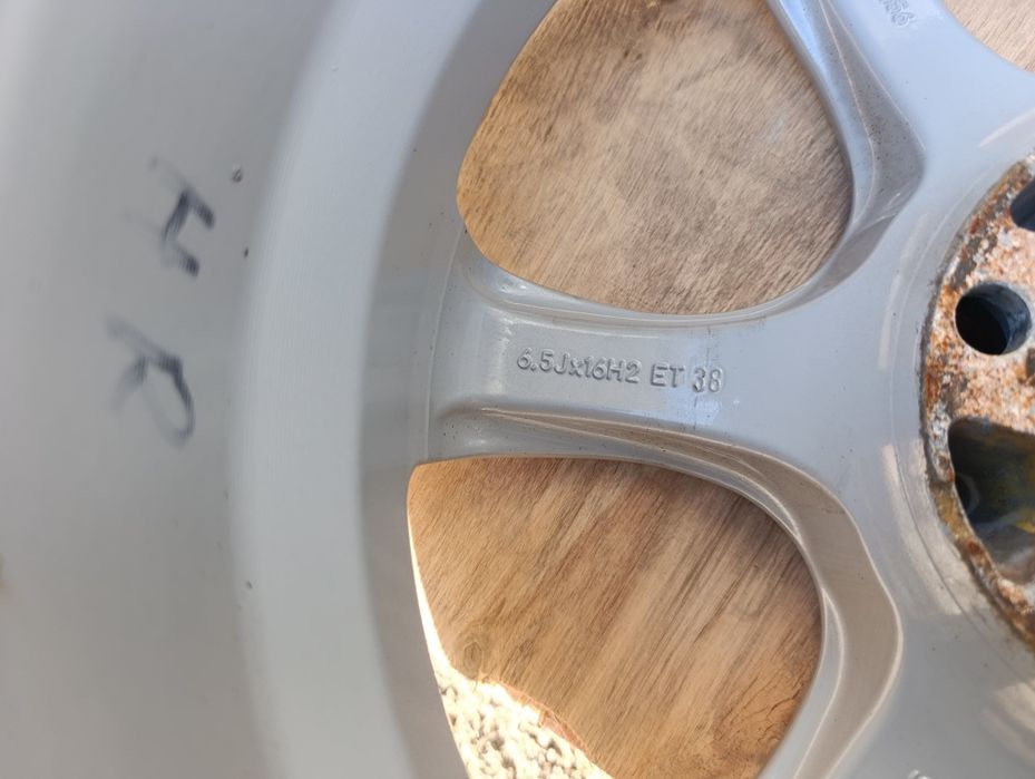 диски R16 5x114.3 et38 Rial