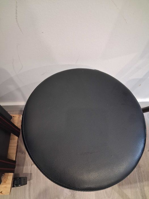 Banco Millenium MDTJR Throne Round