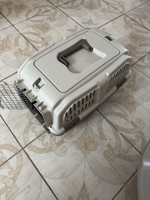 Продам переноску для собак до 12 кг