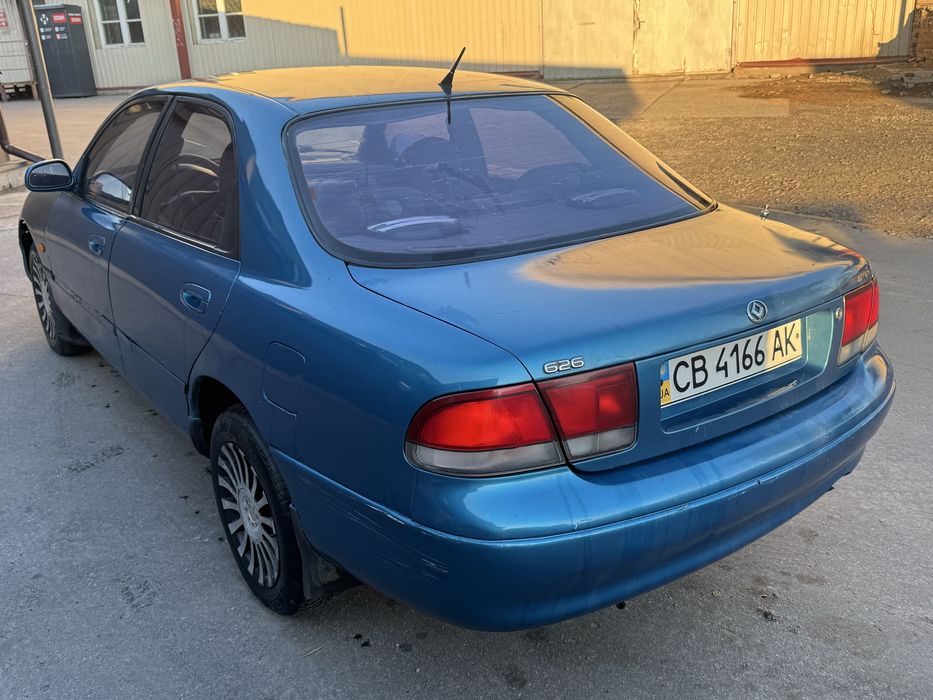 Mazda 626 2.0 бензин 1993р