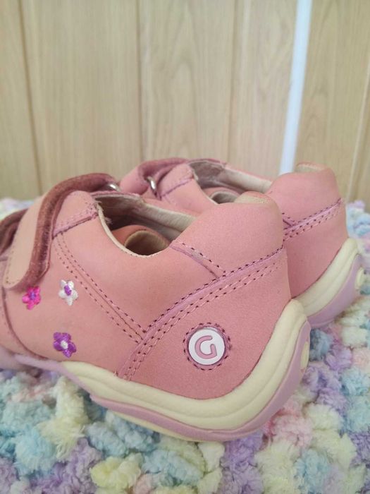 детские кожаные кроссовки туфельки на девочку из натуральной кожи