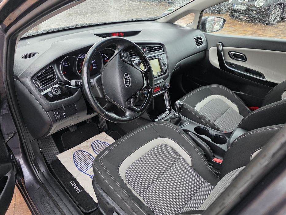 1.6Crdi*Oryginalny Lakier*Bezwypadkowy*Czujniki*Kamera*Ledy*chrom*