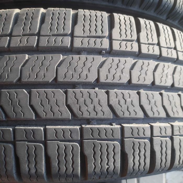 Sprzedam komplet 4 opon marki Kleber w rozmiarze 205/65 R16 c 92R.