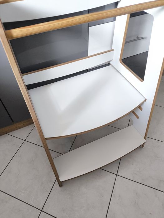 Kitchen helper duble dla rodzeństwa Tupi Wood