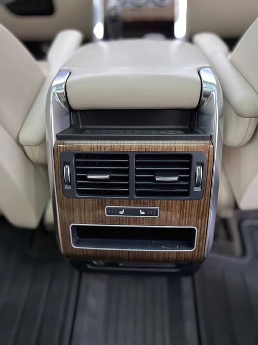 Land Rover Range Rover Sport HSE      2016
