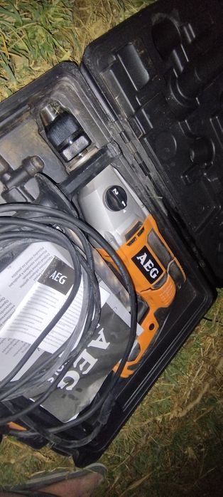 Berbequim martelo AEG utilizado 2x