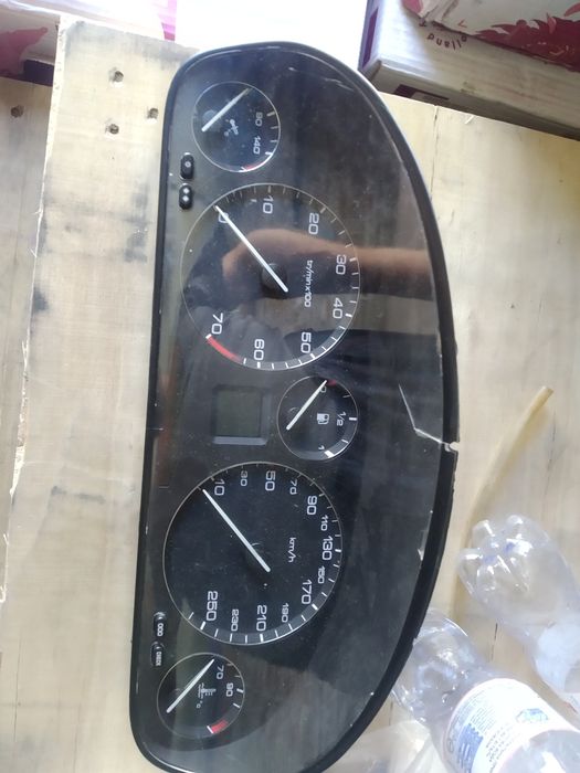 Приборка Панель приладів Пежо