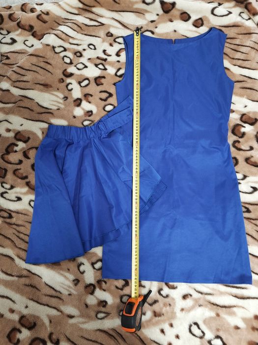 Синее платье-футляр