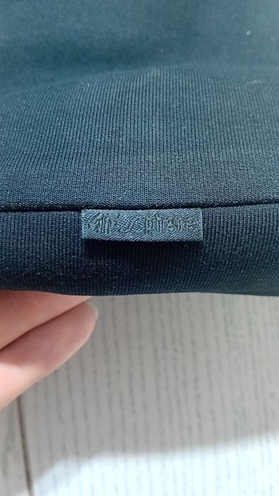 Nowe! Oryginalne 4F joggery męskie M czarne nieocieplone (957)