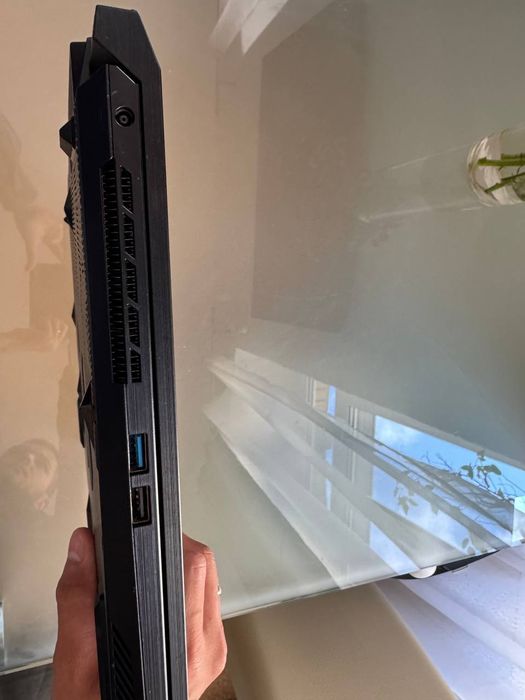 Ноутбук MSI Katana GF76 11UE 058 0017L1 058