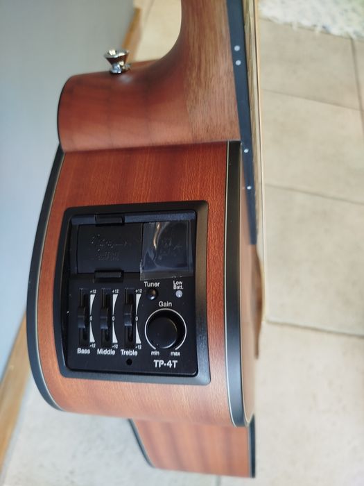 Guitarra Takamine GD11MCE-NS