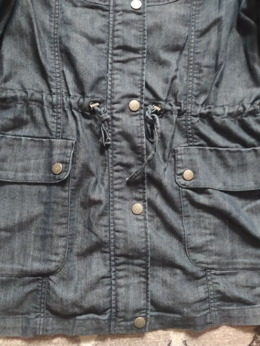 Kurtka wiosenna wiatrówka jeansowa parka Stradivarius