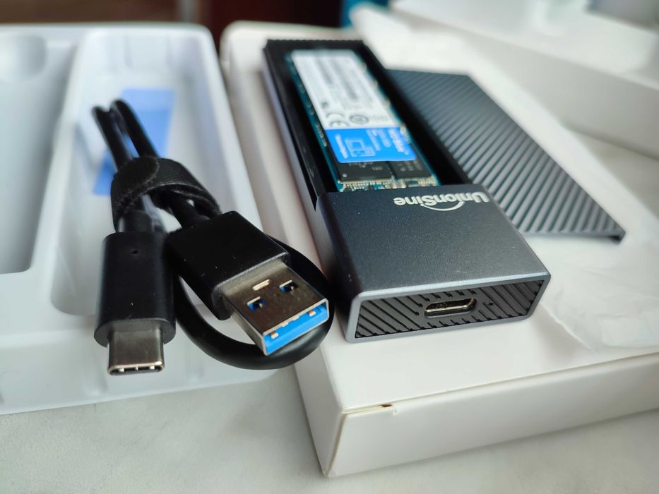 WD Blue SATA SSD 2TB. Dysk M.2 SATA + obudowa do dysku m.2.