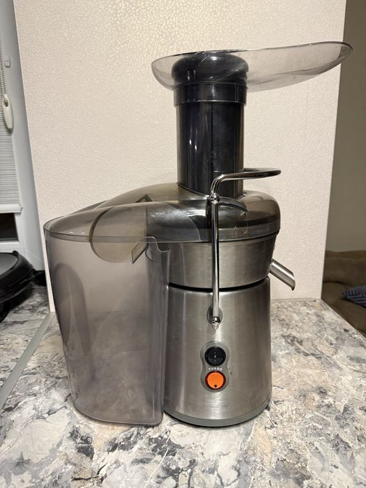 Соковитискач Zelmer 476 в гарному стані