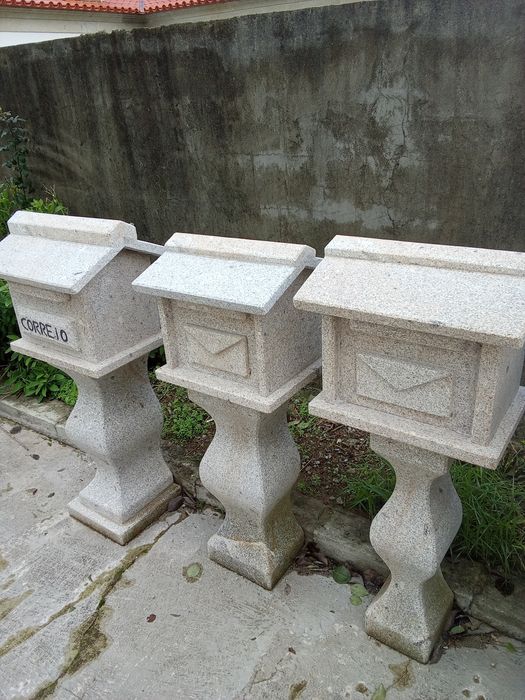 Caixas de correio em granito