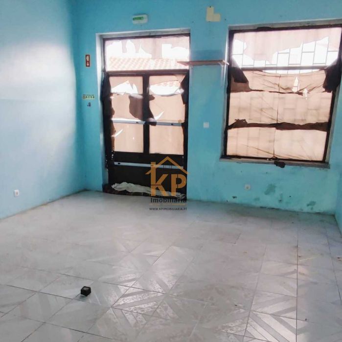 Espaço Comercial para converter em habitação de Sonho