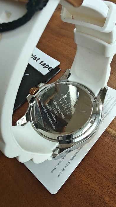 **Nowy**Piękny męski zegarek LTD
