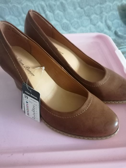 Buty na słupku r. 39 nowe