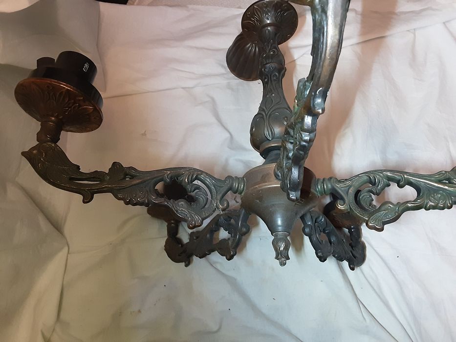 Винтажная люстра(металл)пятирожковая